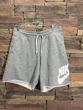 Nike Men's Sportswear 412166 067 Athletic Shorts Retro Gray Sz XL